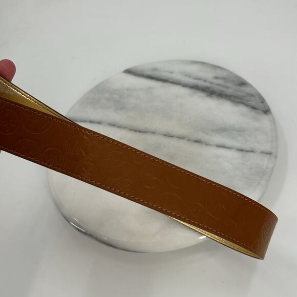 Michael Kors gold and faux leather brown mk embossed belt - Picture 7 of 8